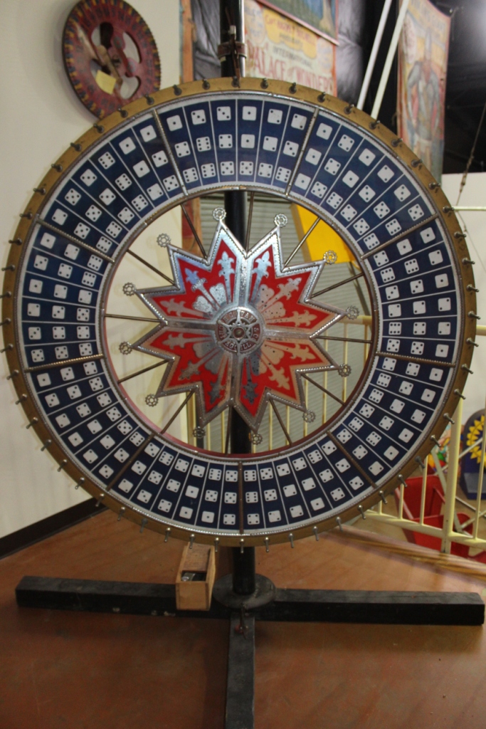 alt="Bid 6 Carnival Gaming Wheel"