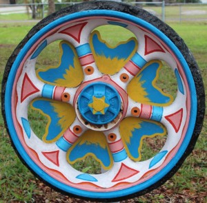 alt="Sunburst Carnival Wagon Wheel"