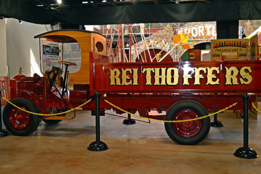 alt="Reithoffer Shows 1918 Packard Truck"